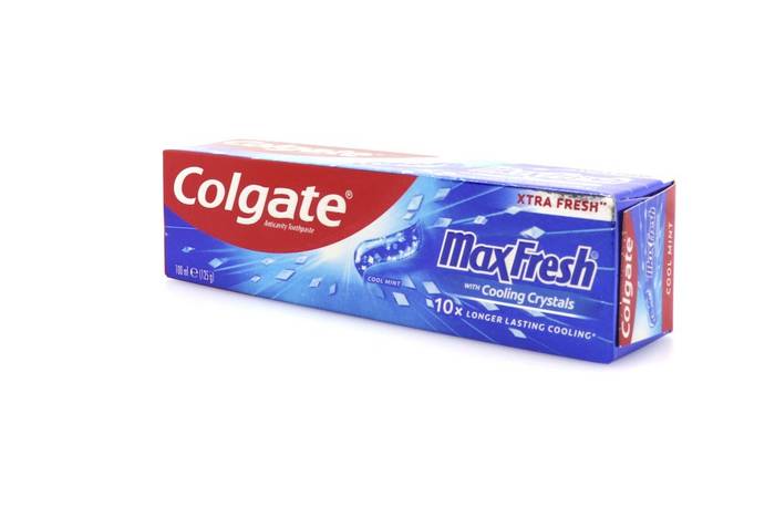 COLGATE οδοντόκρεμα Max Fresh with Cooling Crystals Clean Mint 100ml