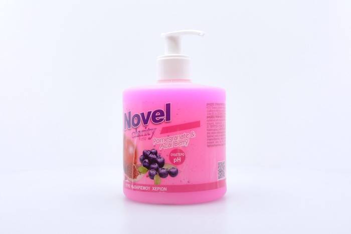 NOVEL Clarity κρεμοσάπουνο με αντλία ρόδι και μούρα 500ml