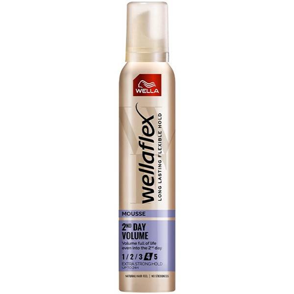 WELLAFLEX αφρός μαλλιών 2day volume No4 200ml
