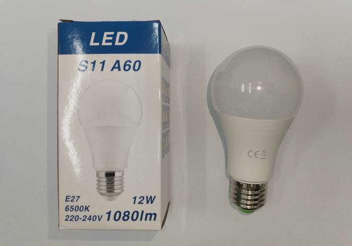 Λάμπα led E27 12W