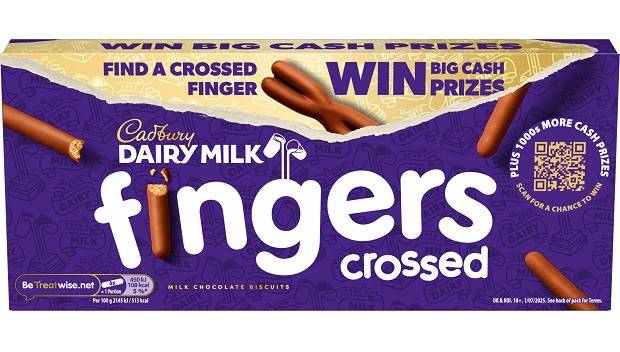 CADBURY DAIRY MILK 114GR MILK CHOCOLATE BISCUITS FINGER CROSSED